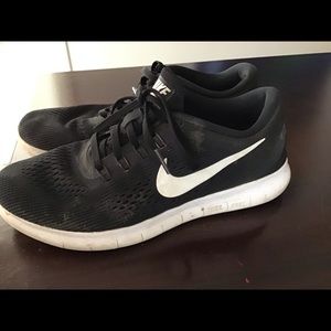 Black nike